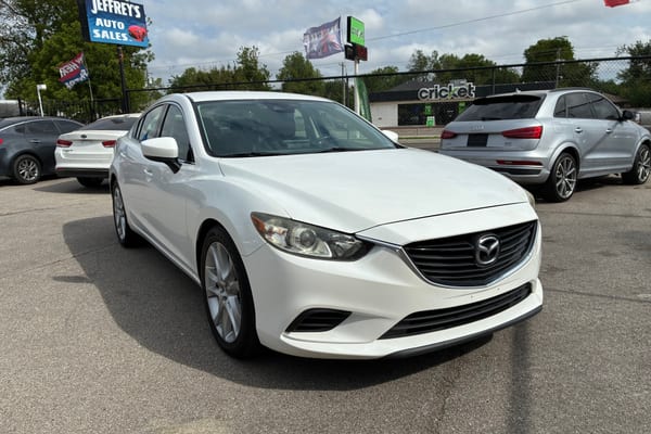 2017 Mazda Touring .
